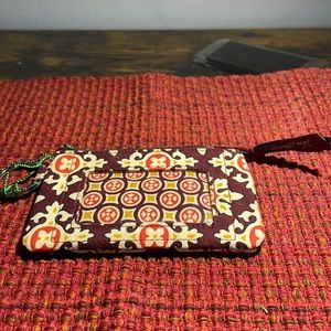 NWT Vera Bradley Zip ID case Medallion pattern